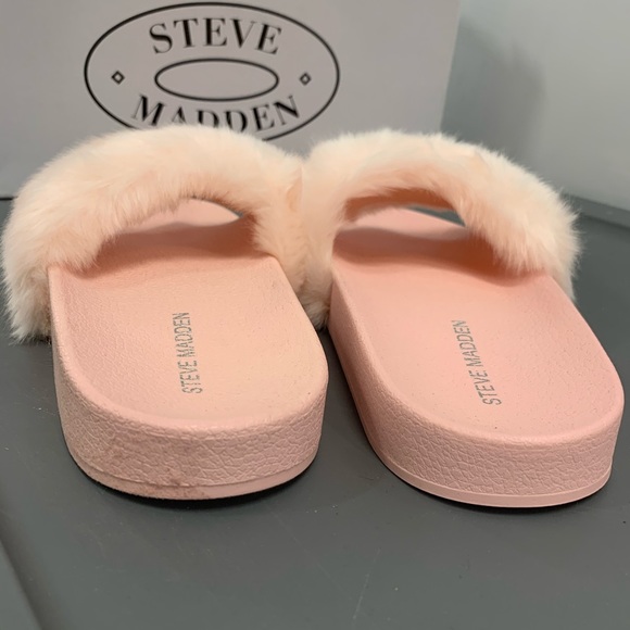 Steve Madden Softey Pink slides faux fur brand new - Picture 4 of 8